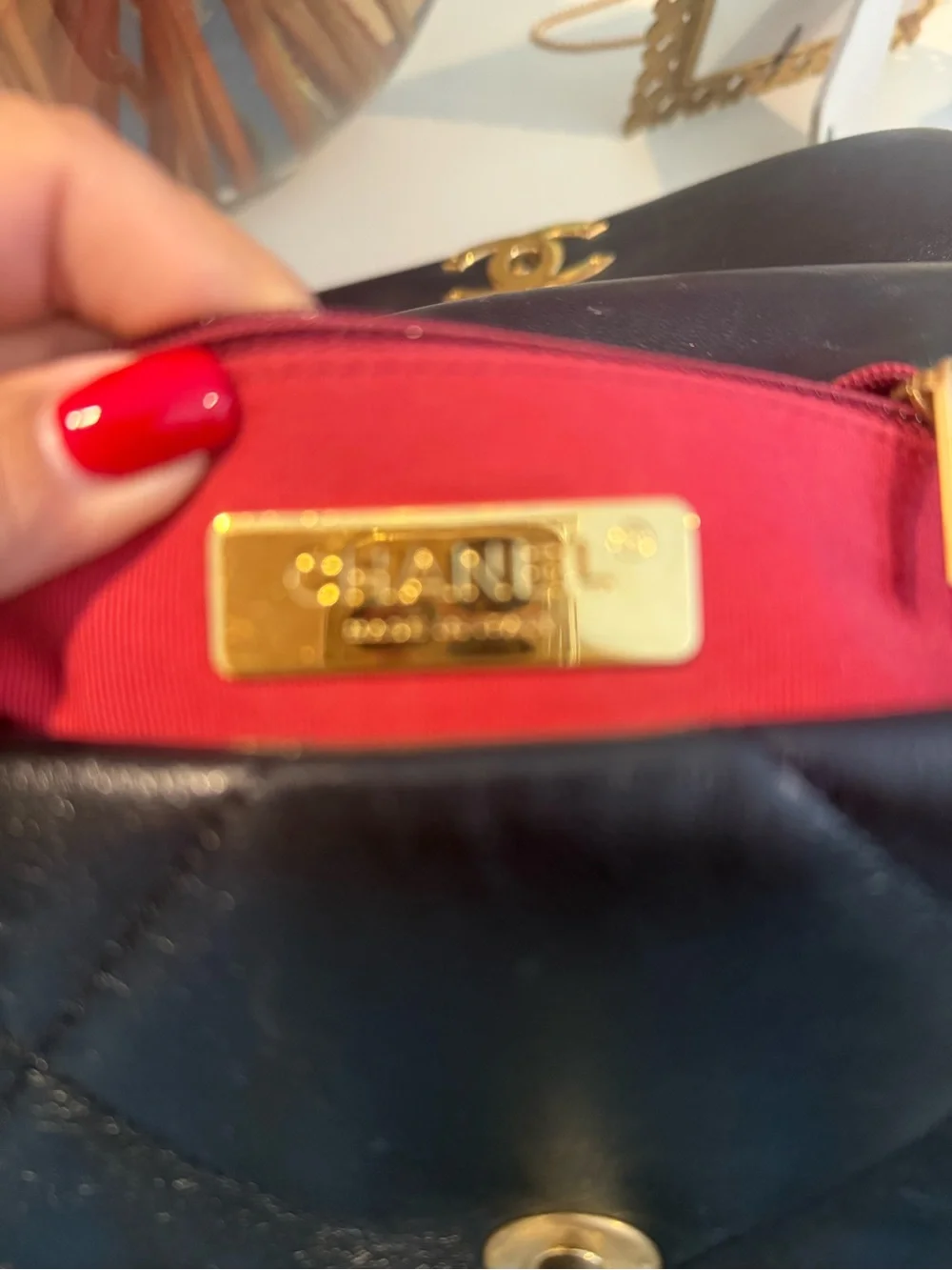 CHANEL classic quilted